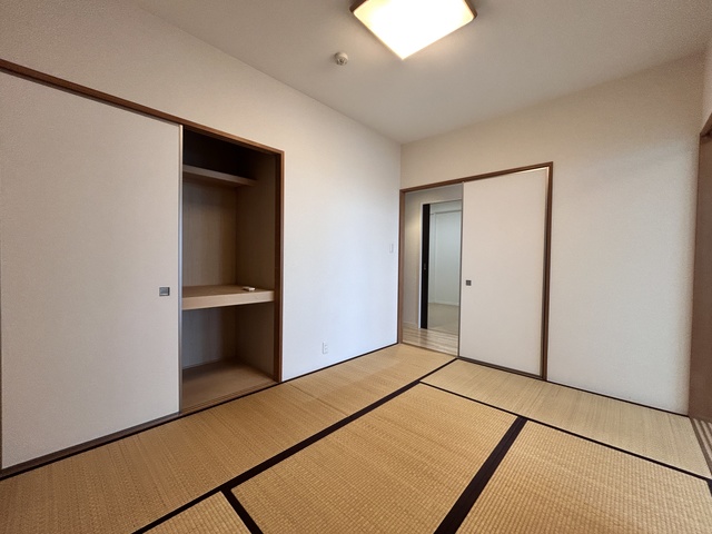 ダイアパレス川端町 902 リビング