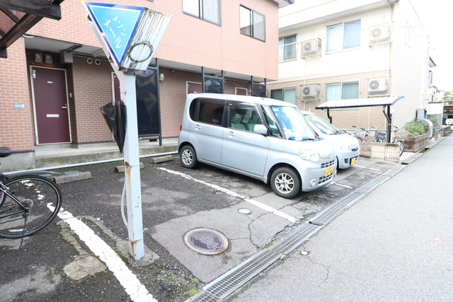 メゾンメール 103 駐車場