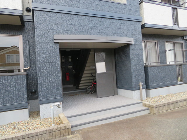 ヴィラアンジェ　B 202 玄関