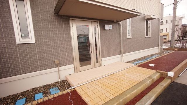 アヴニール12 205 玄関