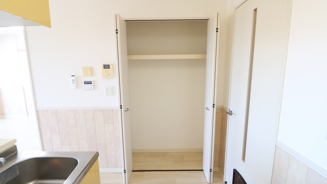 ＲＥＳＩＤＥＮＣＥ Ｈｉｌｌ Ｅａｓｔ河渡 307 収納