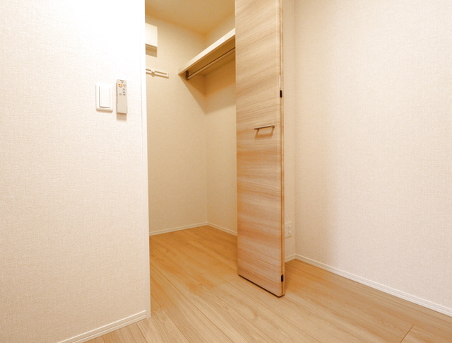 T.ハイツ豊田町 205 収納