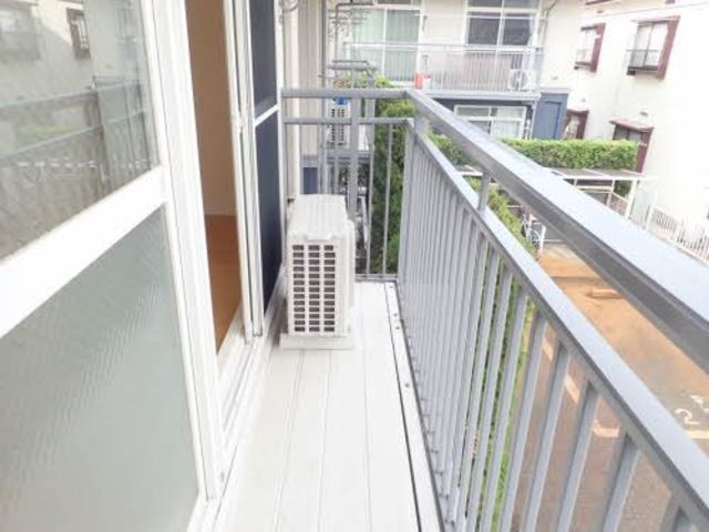 ハウス山伸　A 202 バルコニー