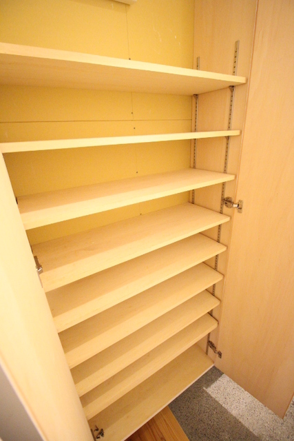 Ａｐａｒｔｍｅｎｔ十三 105 玄関