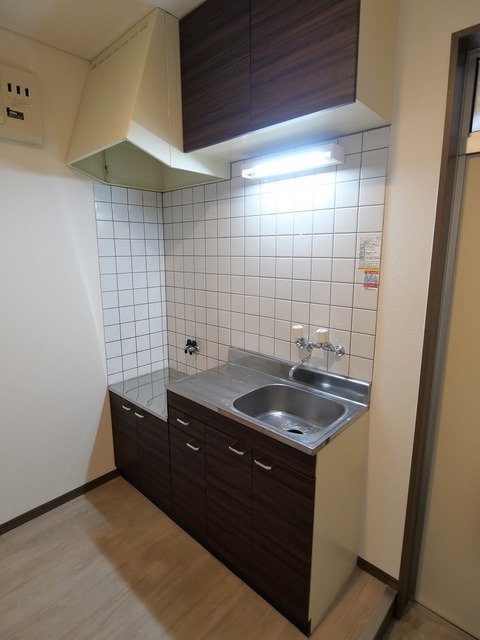 ジュネスⅢ D104 キッチン