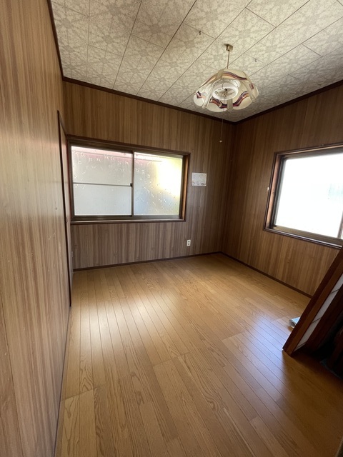 諏訪町貸家 0 リビング