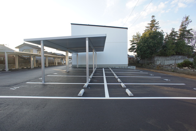 ロイヤルパレス燕　Ⅱ 205 駐車場