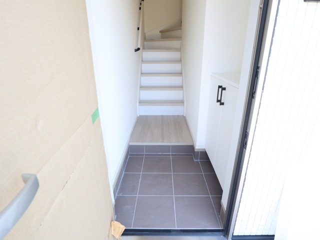 Common富塚町 205 玄関