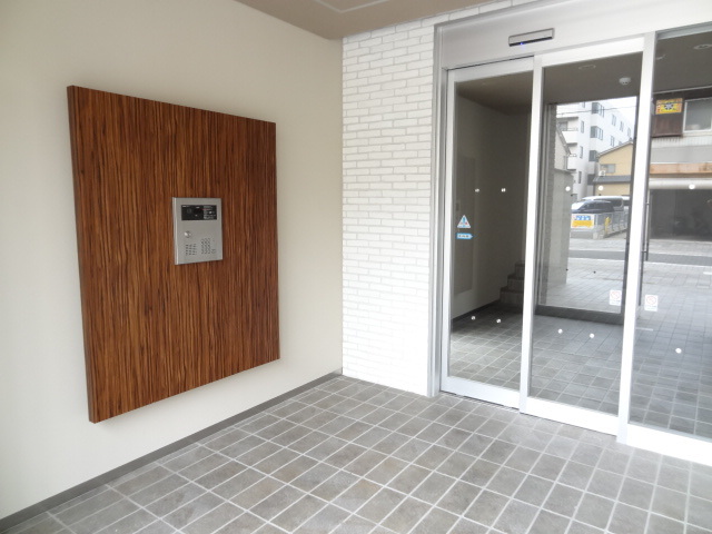 スカイオン本町 905 玄関