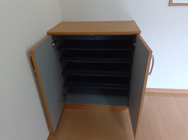 イーストブルー 102 収納