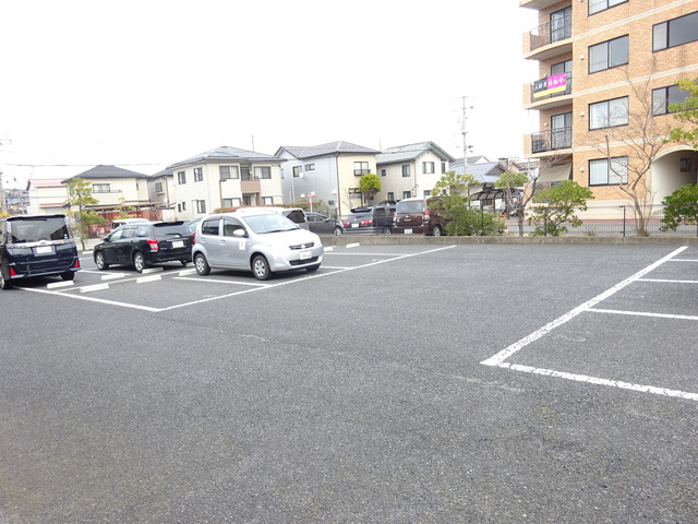 ヴィラ　サンタモニカ B201 駐車場