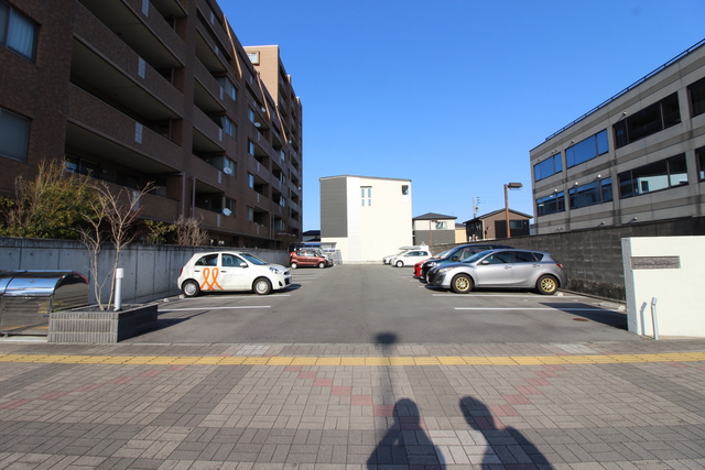 Common東出来島　Ｂ棟 201 駐車場