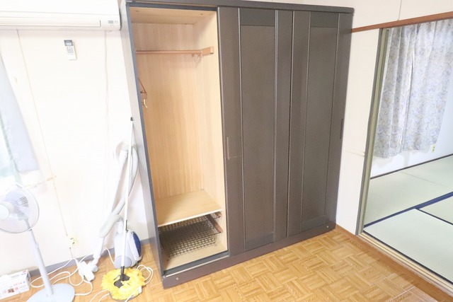二葉町1丁目アパートメントハウス 2F 収納