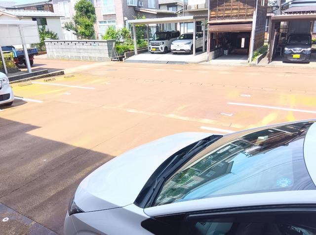 メイプルハウス 102 駐車場