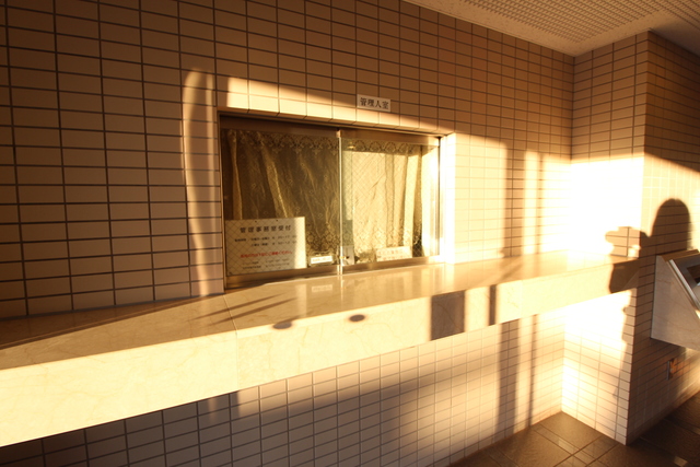 リヴィエール万代 301 玄関