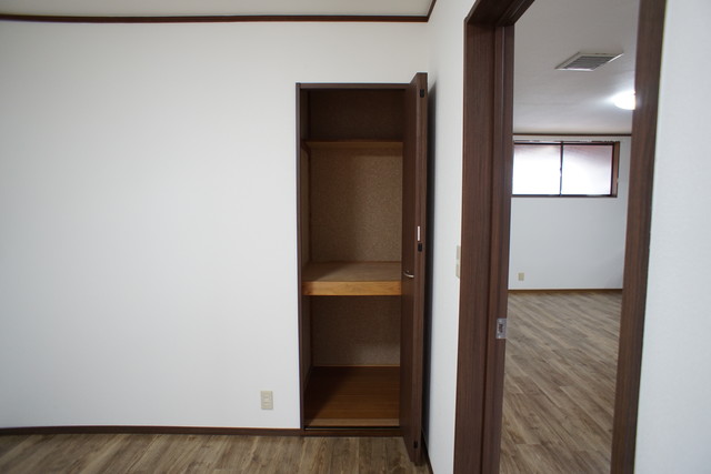 メイプルハウス 102 収納
