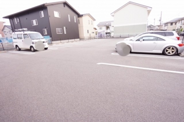 セブンワンテンＫ 105 駐車場