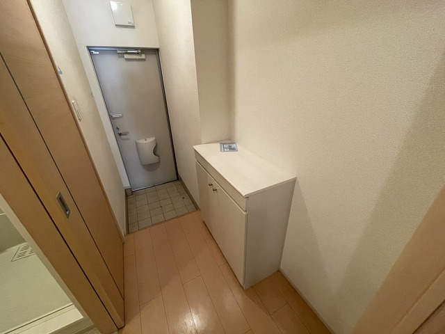 ロミオ　リゾート 102 玄関