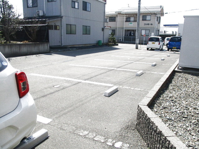 アルメリーナ　A 202 駐車場