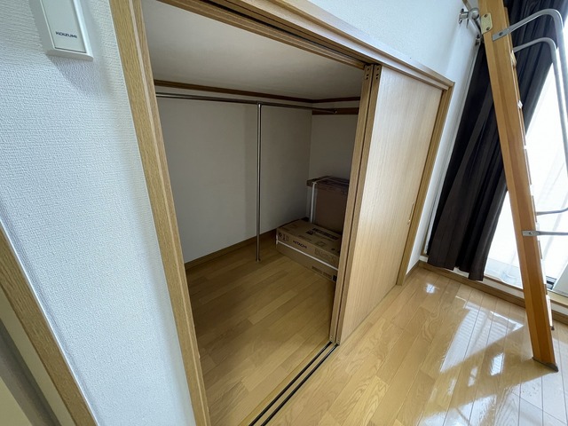 メゾンシャローム 105 収納