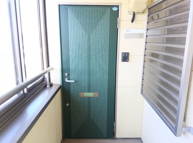 ファミール・アンカン 301 玄関