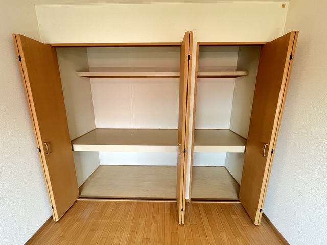 ベルオーク戸野目 202 収納
