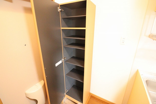 BUENA関屋堀割 204 収納