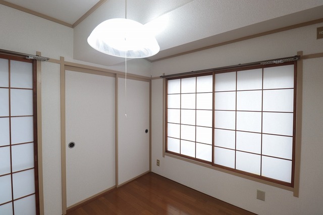 コーポ寄附町 201 リビング
