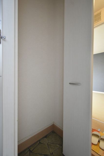 ハーネス 101 玄関
