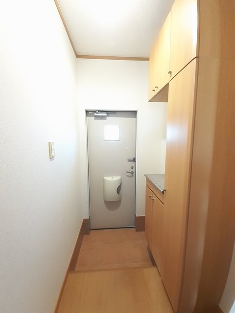 ノーブル 103 玄関