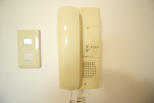 レジデンス米山 305 セキュリティ