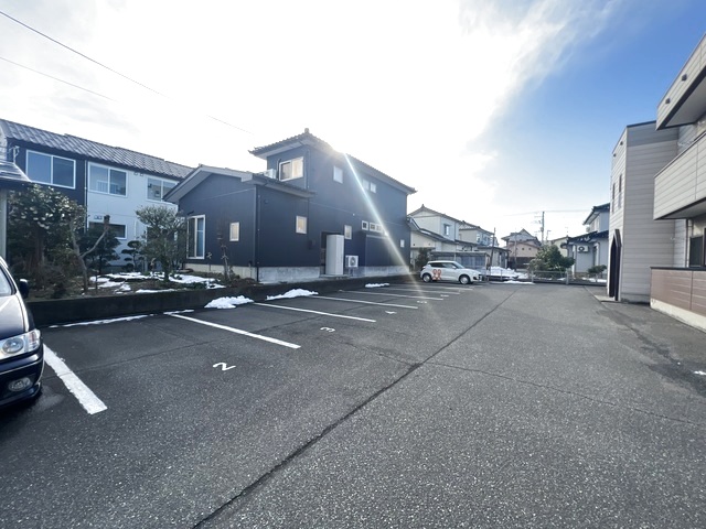 プラウド松美マンション 102 駐車場