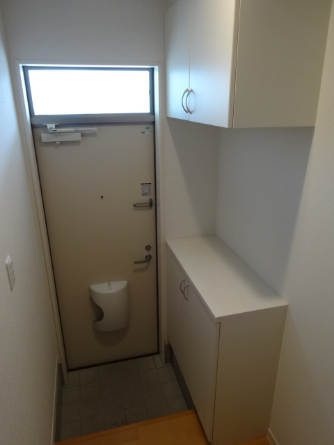 うらら　Ａ号棟 7 玄関