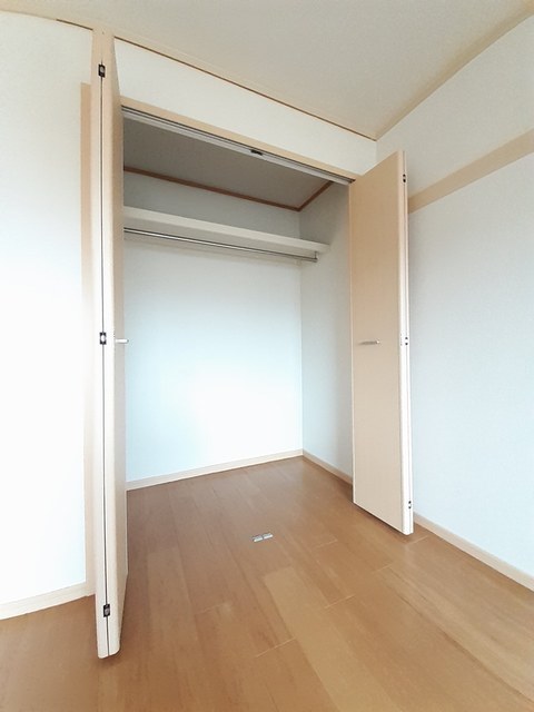 エルディムヒロ 202 収納