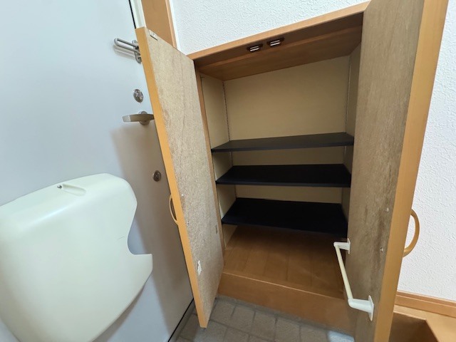 パインハウス A 収納