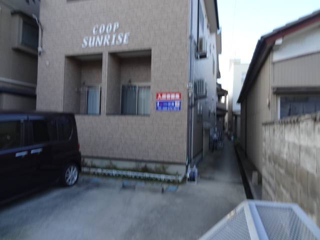 コーポサンライズ 101 駐車場