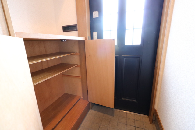 ハイランド白銀アネックス 6 玄関