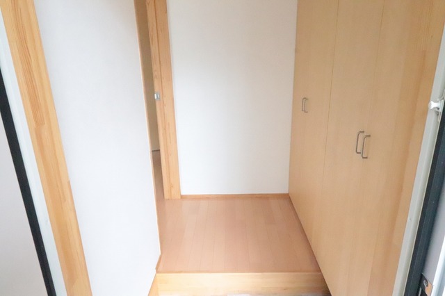 さくらハウス 1-2 玄関