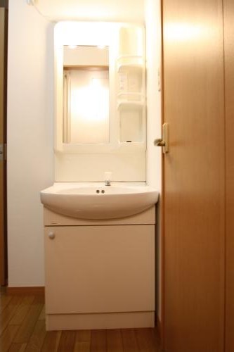 エトワール中曽根B 1-3 洗面所
