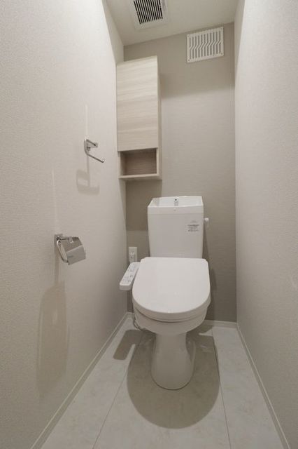 D-ROOM福住 A棟 303 トイレ