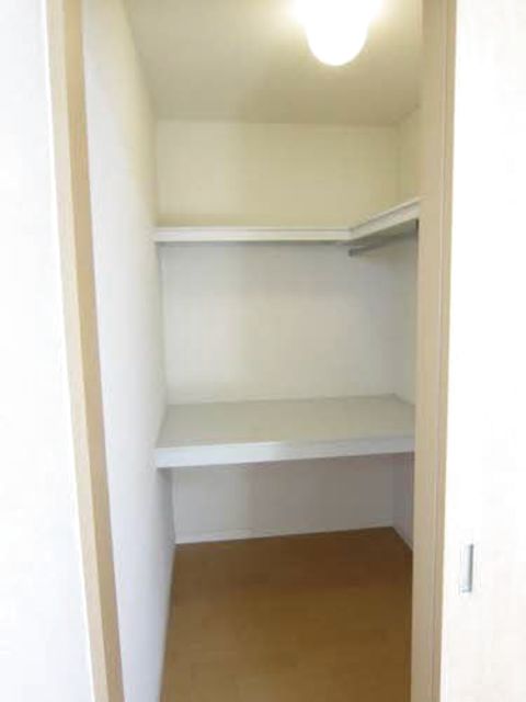 サザンルミエ 102 収納