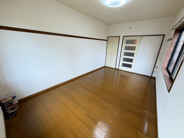 クリスタル大学南 105 リビング