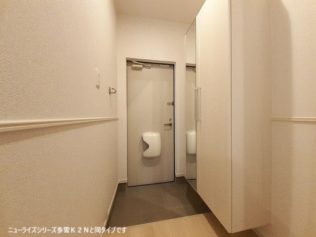 ベル　パトリ　Ｂ 103 玄関