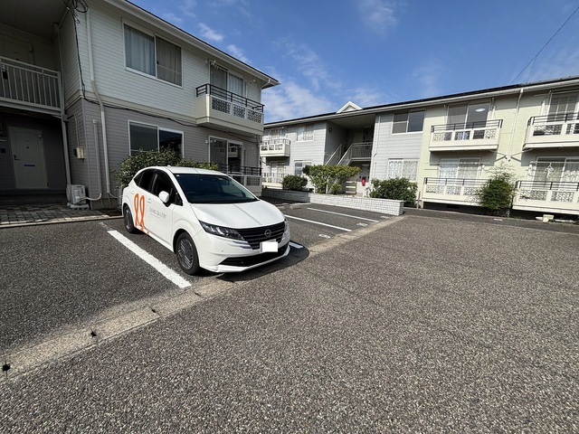 グレースアベニュー B102 駐車場