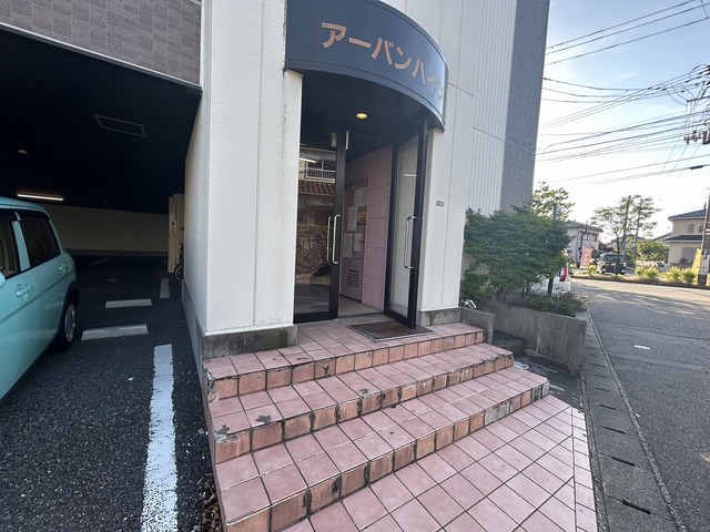 アーバンハイツ 306 玄関