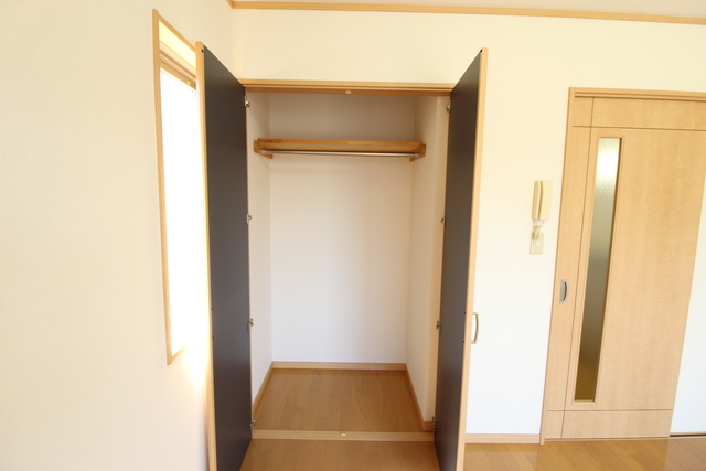 グリーンベル長潟 205 収納