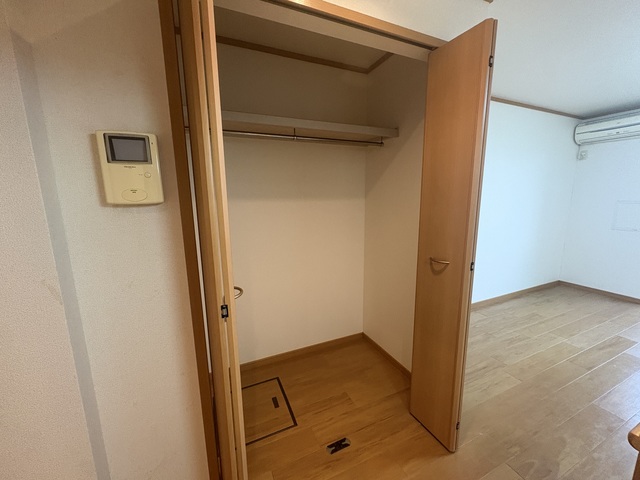 メイプルコート 102 収納
