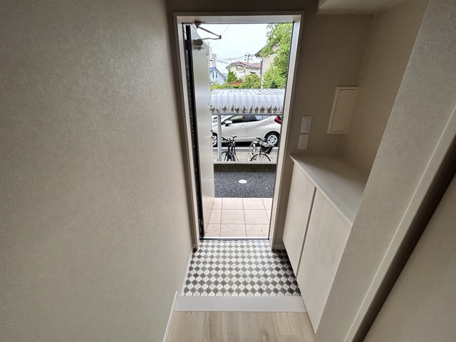 イニエ水道町 101 玄関