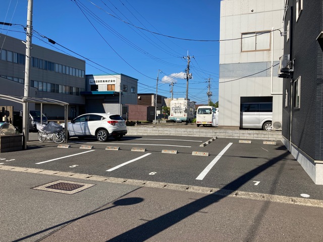 プリメーラ河渡 203 駐車場