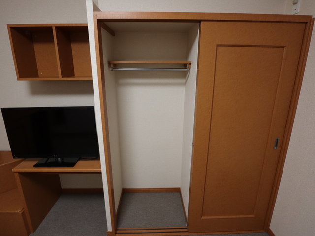 レオパレスカルミア住吉Ｂ 206 収納